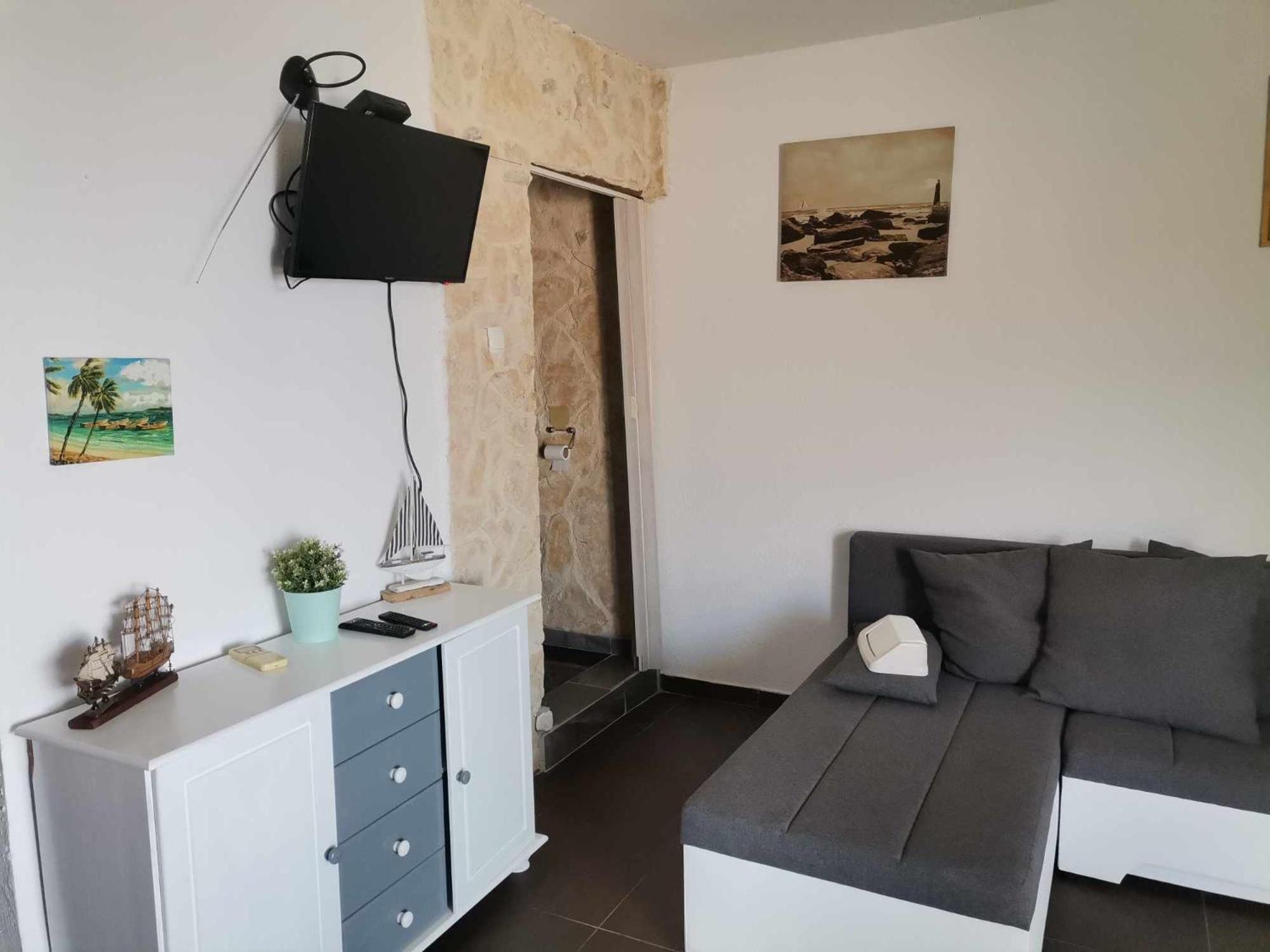 Apartmani Omisalj ภายนอก รูปภาพ